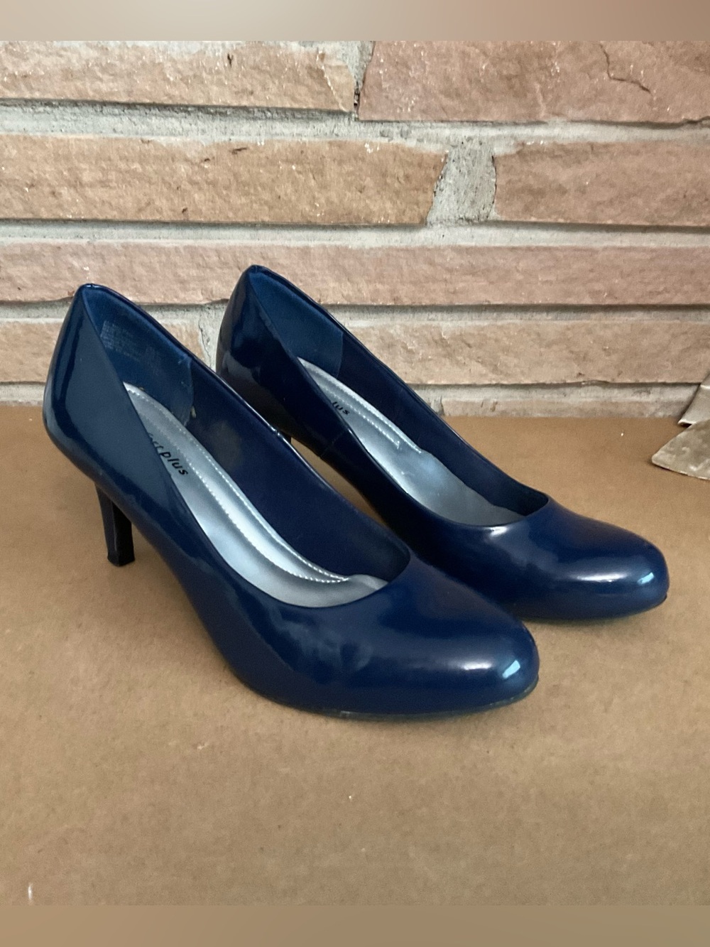 Comfort Plus By Predictions Faux Patent Leather Pumps Size 8 Navy Blue